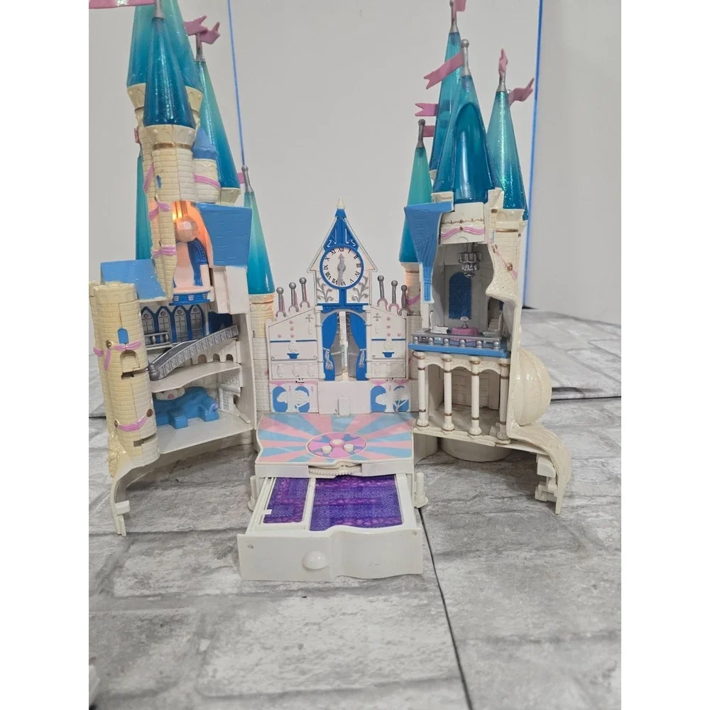 Trendmasters Vtg 1996 Disney Cinderella Star Castle Sounds Music VIDEO incomplet